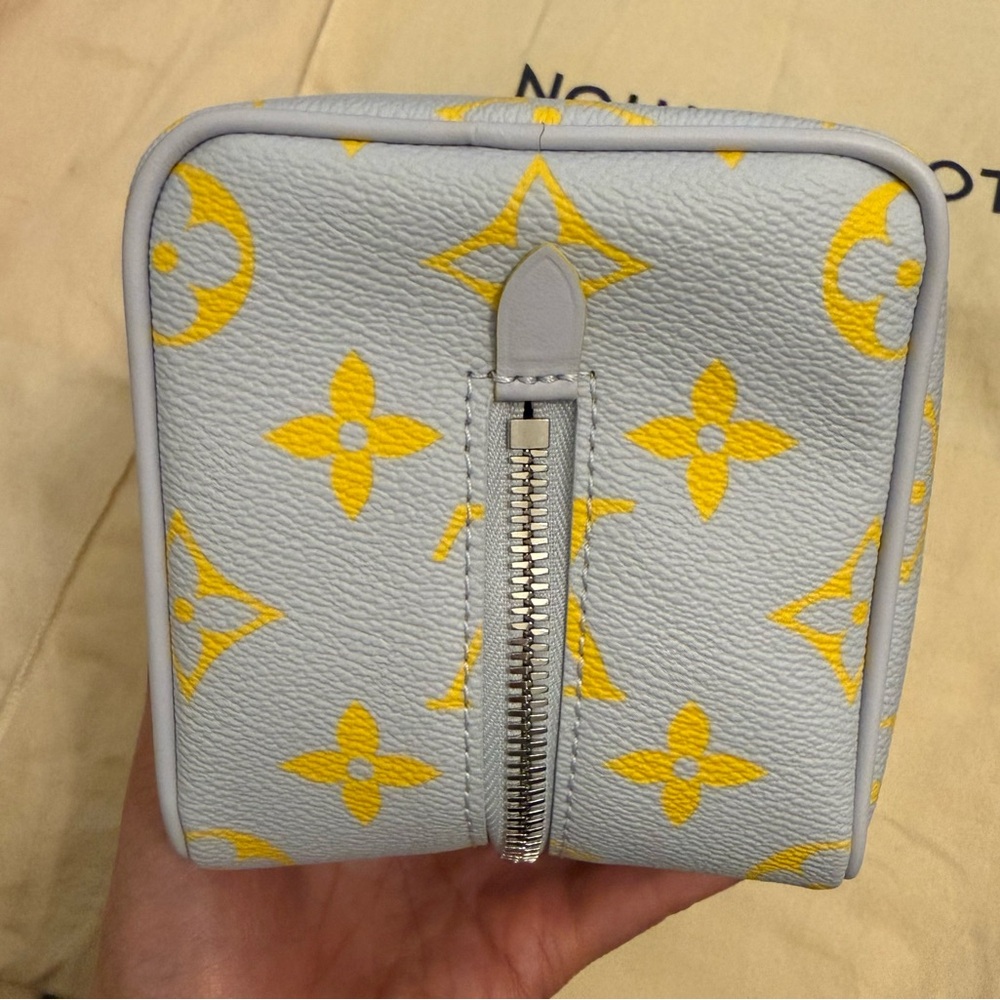 Louis Vuitton White & Yellow Monogram Cosmetic Case with Top Handle - Picture 8 of 8